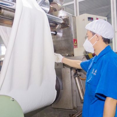 Ein guter Preis. ISO9001-zertifiziertes, durch Peroxid zu behandelnde FKM-Fluorkautschuk für brennstoffdichte Schläuche Online